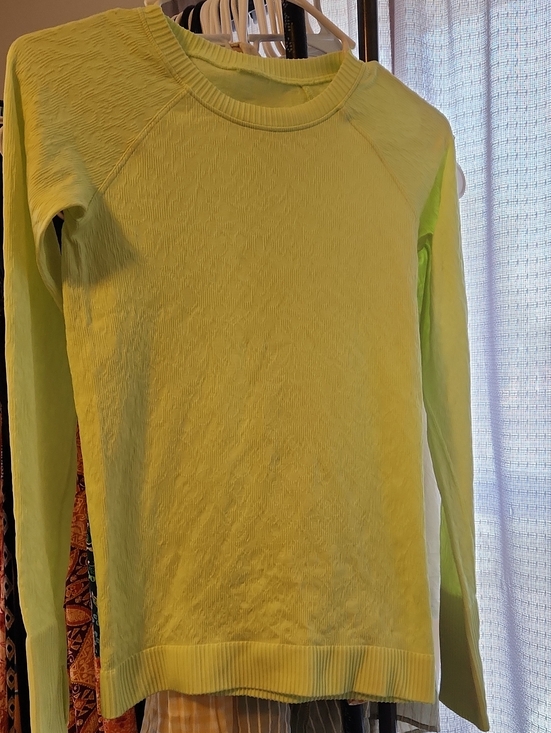 lululemon athletica Tops - lululemon athletica long sleeve crew in lime green